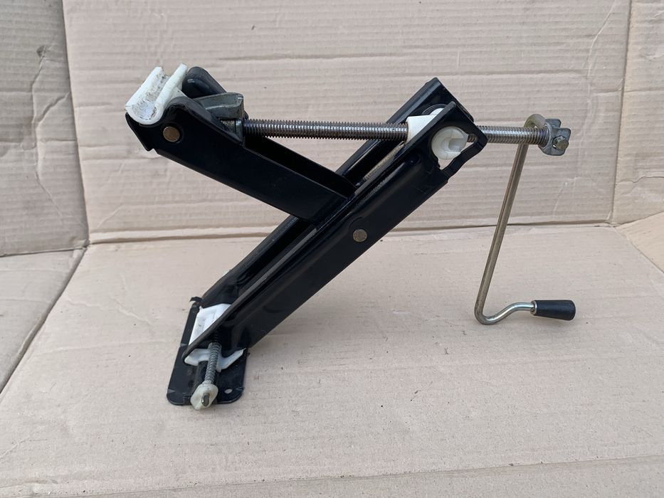 Домкрат донкрат Renault Laguna 2 рено лагуна 2