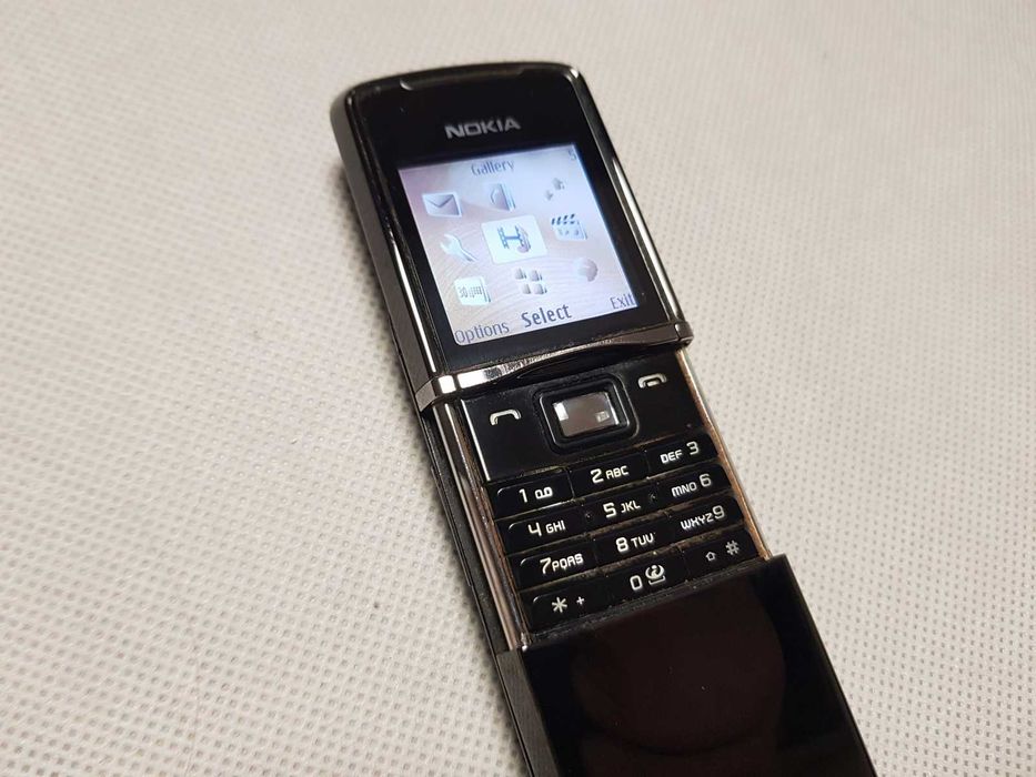 NOKIA 8800 RM-165 / Czarna z ładowarką