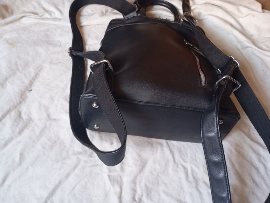 Рюкзак женский кожаный Guess 30см*27см