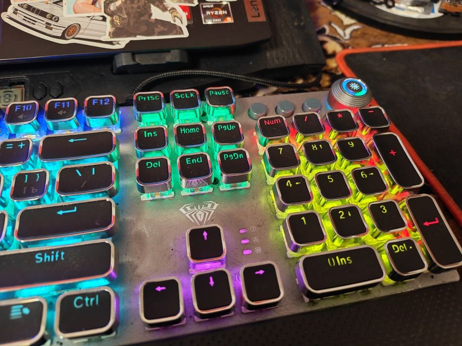 Продам клавиатуру AULA FIRESHOCK V5