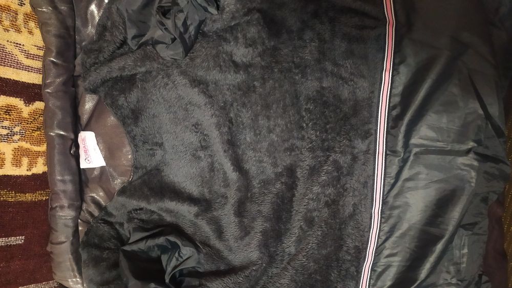 Куртка на девочку зимняя