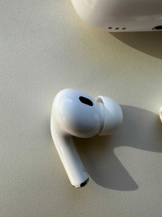 Навушники Apple AirPods Pro 2