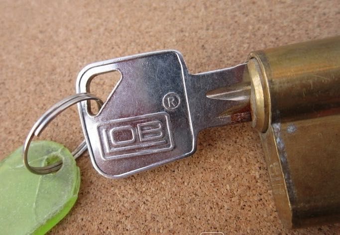 Серцевина замка дверного