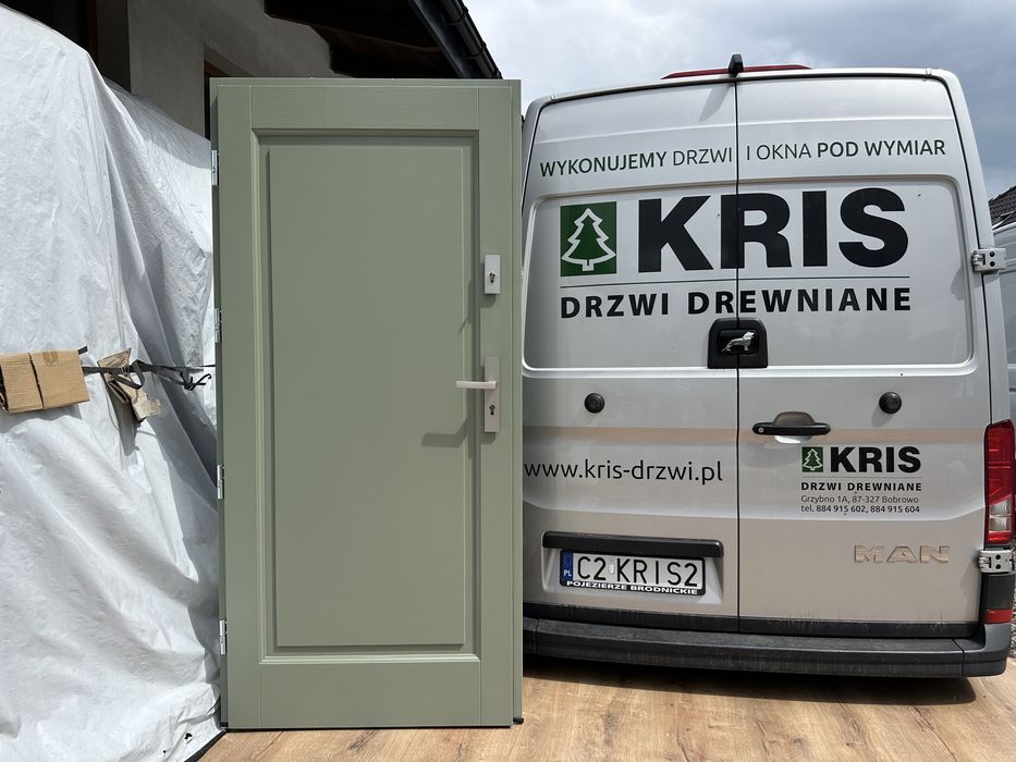 Drzwi zewnętrzne drewniane  Czyste Powietrze Montaż Cała Polska