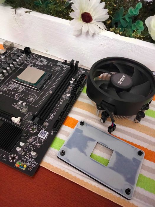 Bundle 2400g+B450M+Memória | AMD456525974046648322