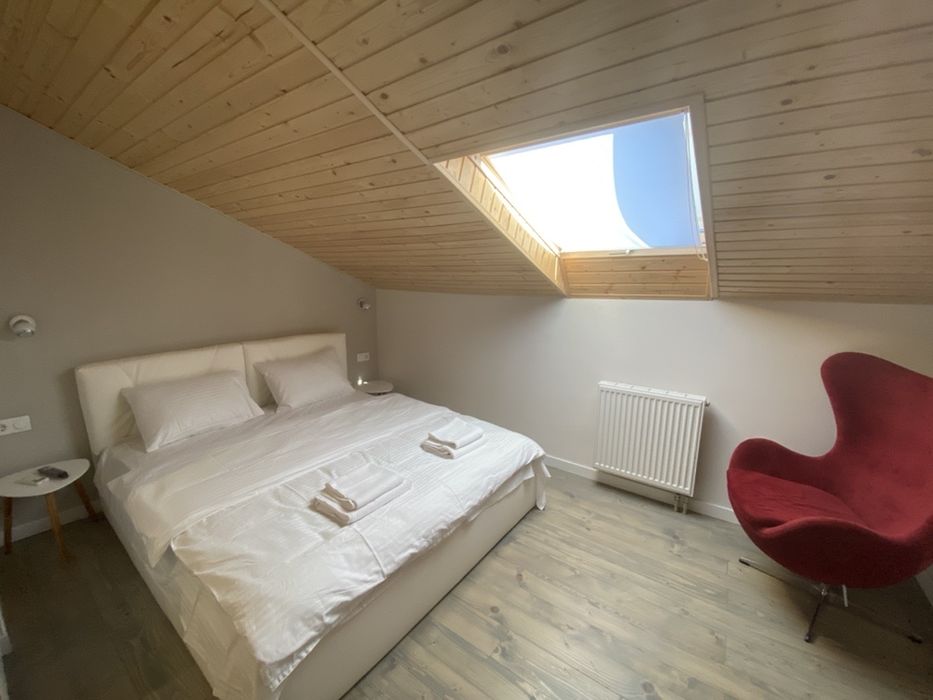 Від власника, вільно сьогодні в центрі Львова, все нове після ремонту.