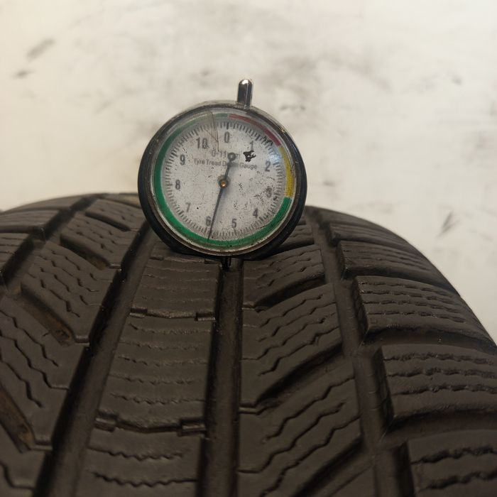 225/45R18 Continental Winter contact XL