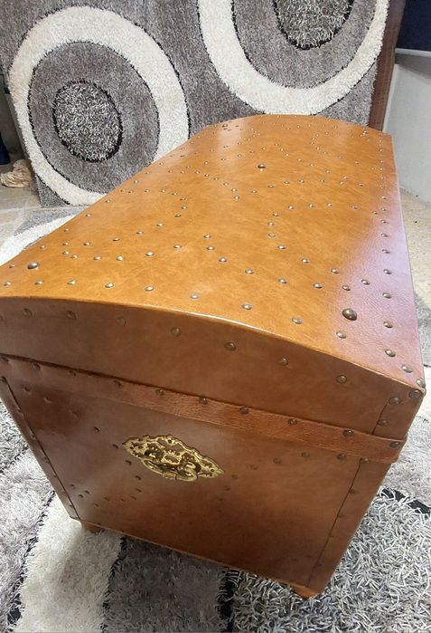 Arca /  baú /   móvel