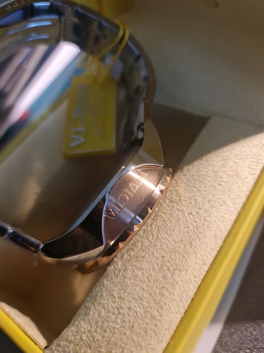 Zegarek invicta aviator.  Linia lotnicza