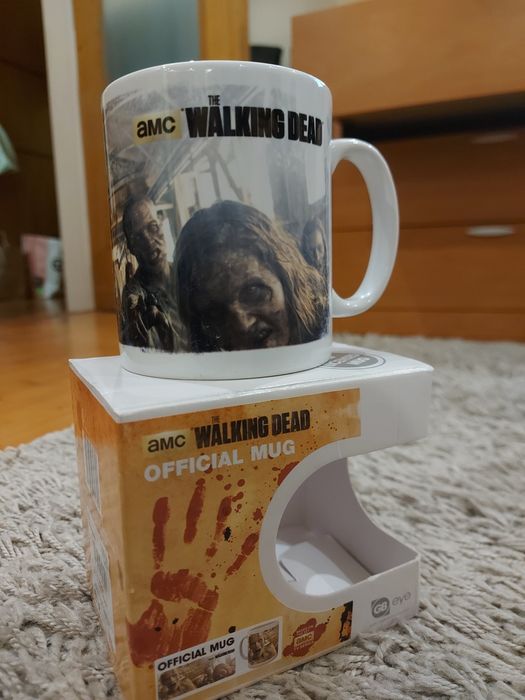 Walking Dead Mug439552360957890560