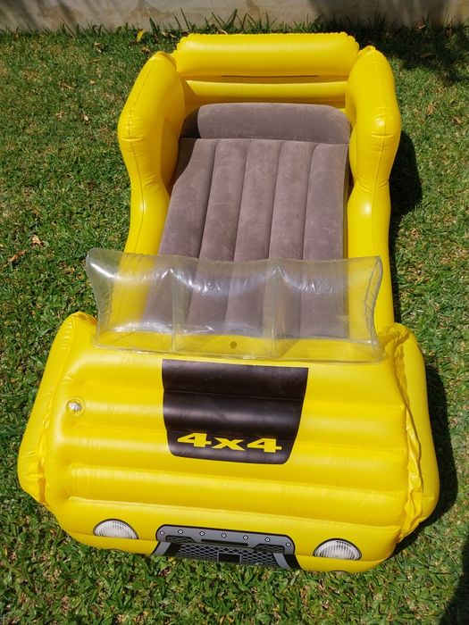 Colchão insuflável carro