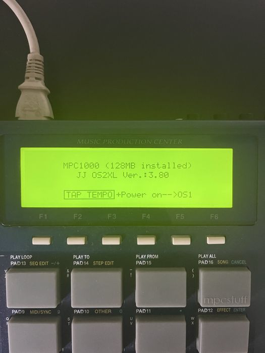 Akai MPC 1000 (Upgraded)