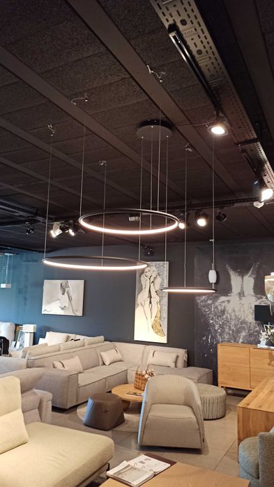 lampa wisząca ledowe okręgi Altavola z ekspozycji