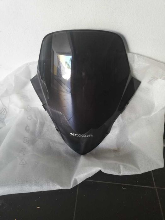 Bonito Para-Brisas Preto de Moto HONDA Forzza 300
