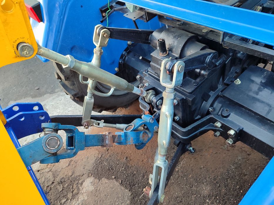 Трактор Шифінг SF240BL з фрезою 140