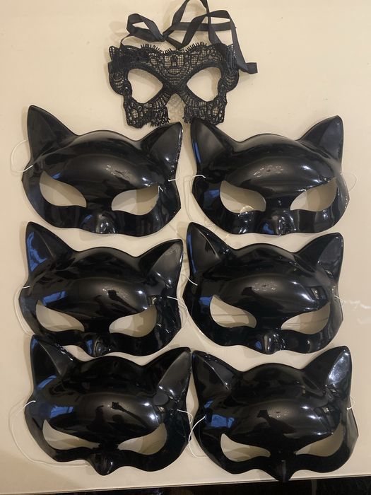 Маски карнавальні