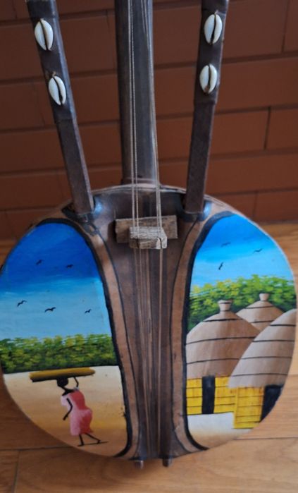 Kora instrumento musical antigo