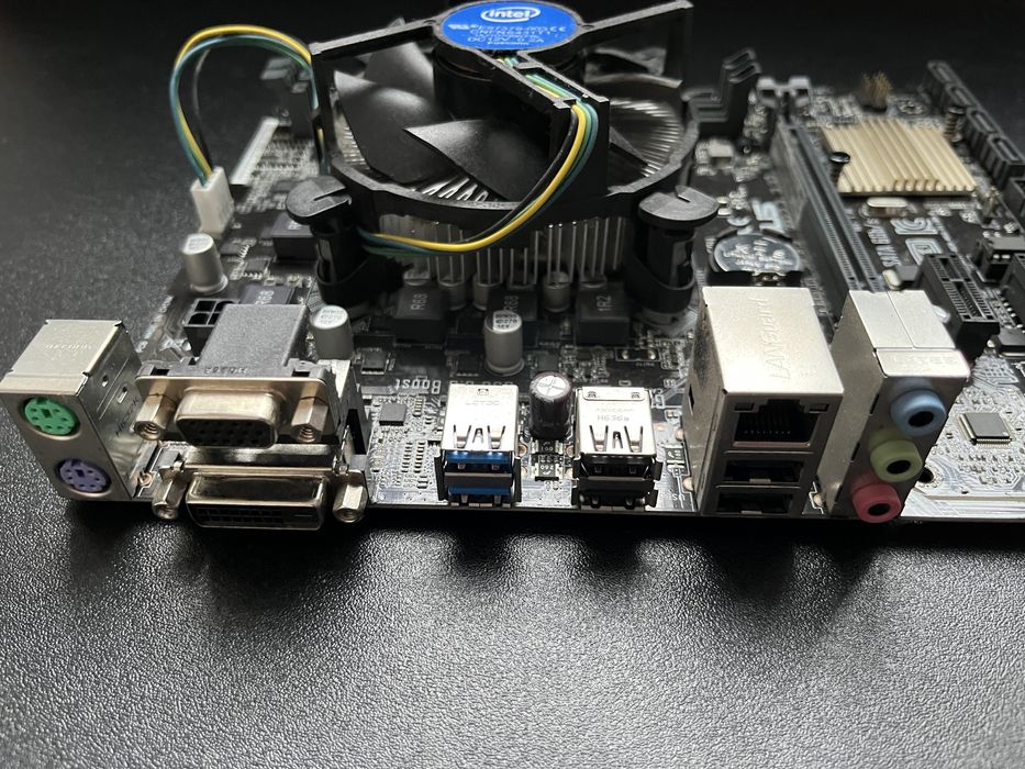 Asus H110M-K + I3-7100