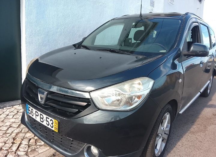 Pintura automóvel 600€