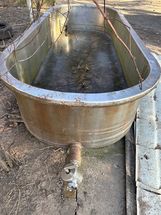 Чан з нержавіючої сталі