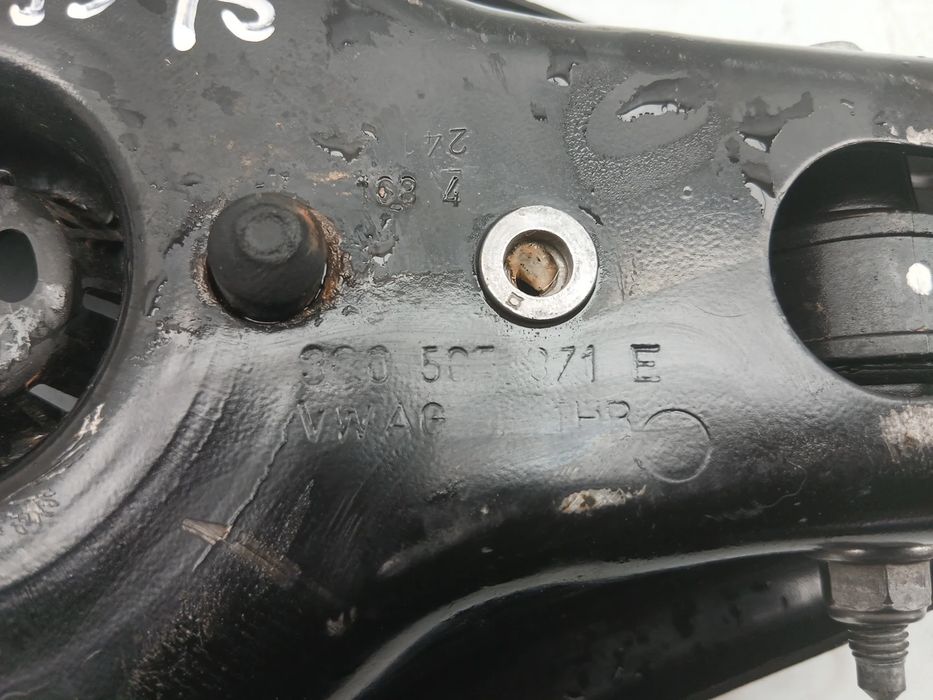 Braço de suspensão trás direito AUDI Q3 (F3B)