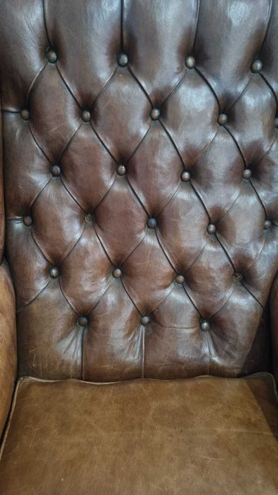 Sofá e duas poltronas para restauro