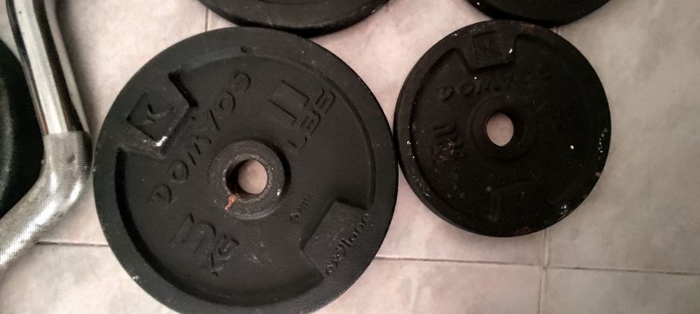 Dumbbells and Bar.514890732541716481