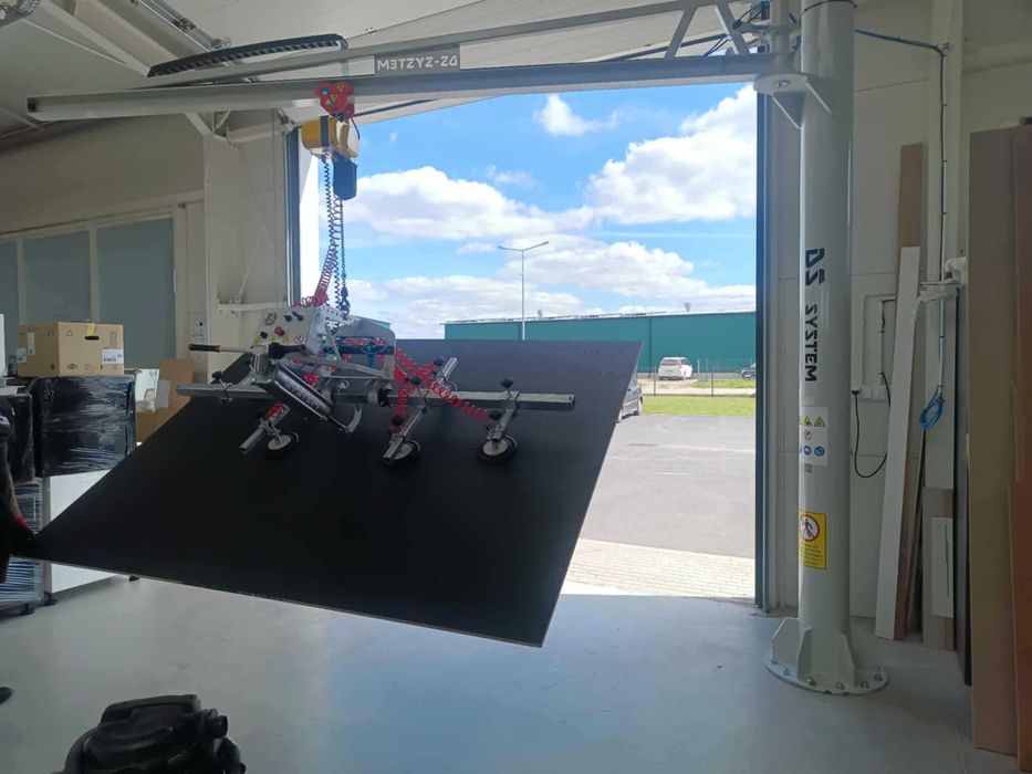 żuraw stacjonarny + chwytak do płyt MDF - DS250  Ds System