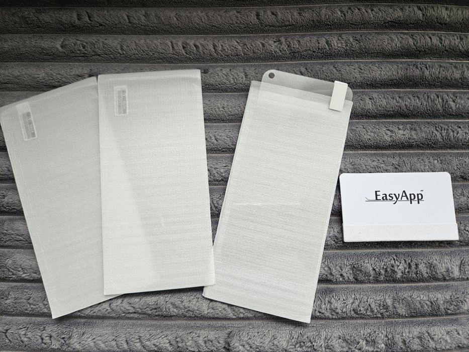 Huawei P40 Lite + 3 szybki ochronne :-)