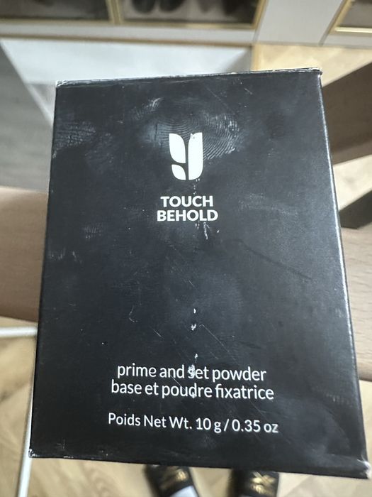 Younique behold używany okazja puder
