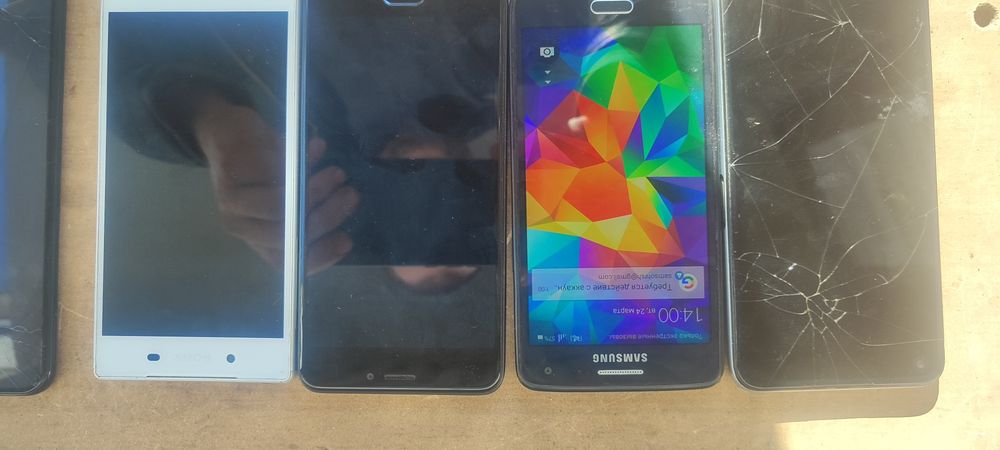 Продам телефоны одним лотом