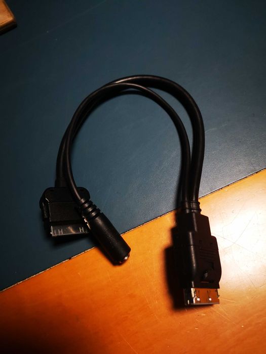 Mercedes GLK  AUX Interfejs iPod iPhone Kabel muzyczny 30Pin