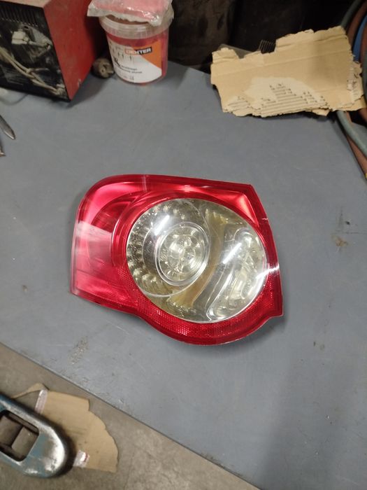 VW Passat B6 lampa lewa tył stan bdb wysyłka