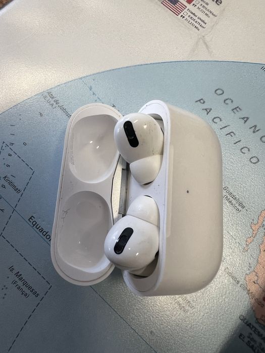 Caixa airpods pro originais a funcionar na perfeicao