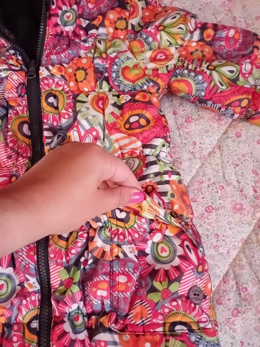 Casaco/blusão Boboli 5-6 reversivel, excelente estado