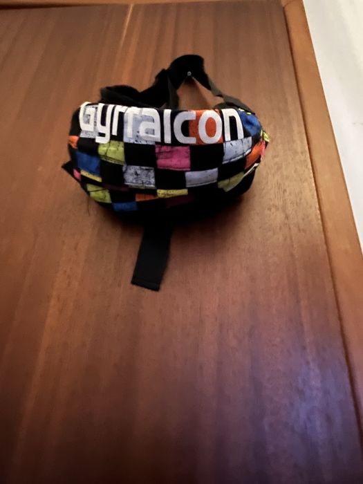 Bolsa tira colo com muito espaço