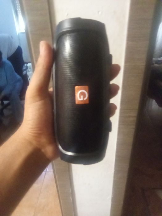 Estou a vender uma coluna