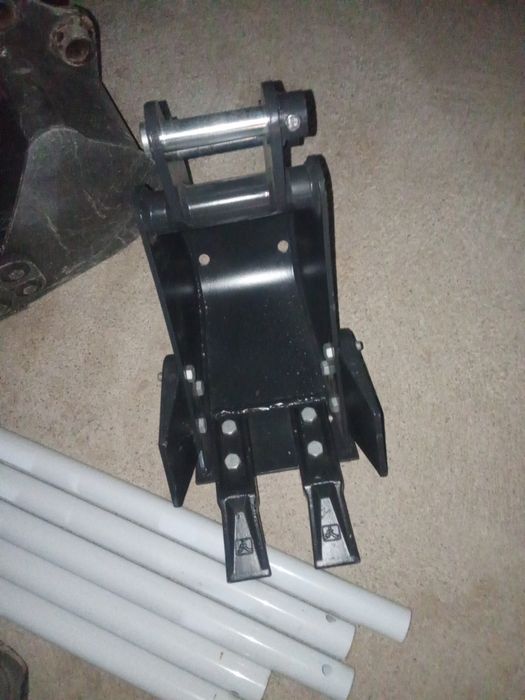 Alugo mini giratória 120€ dia