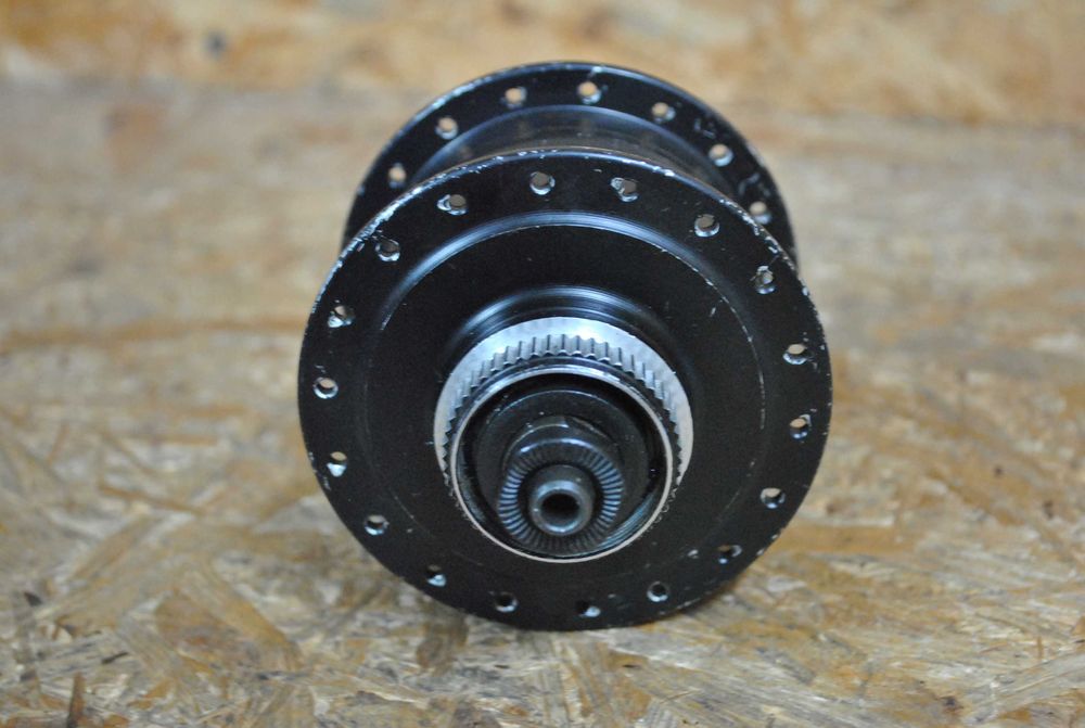 Idealna Piasta rowerowa  z dynamem SHIMANO DH-3D37 36T Centerlock