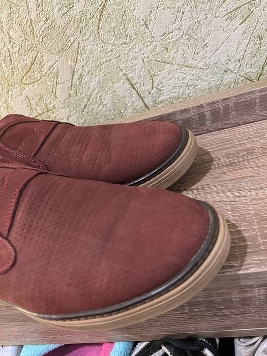 Замшеві туфлі 44 розмір