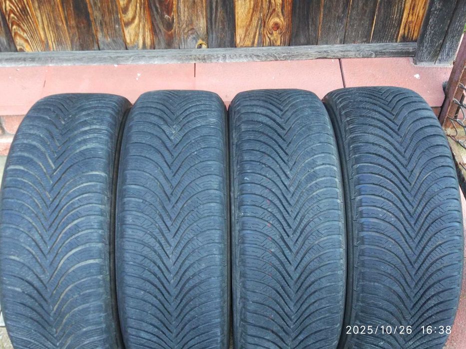 Структурні диски Renault 5*114.3 R16+зимова гума+ковпаки