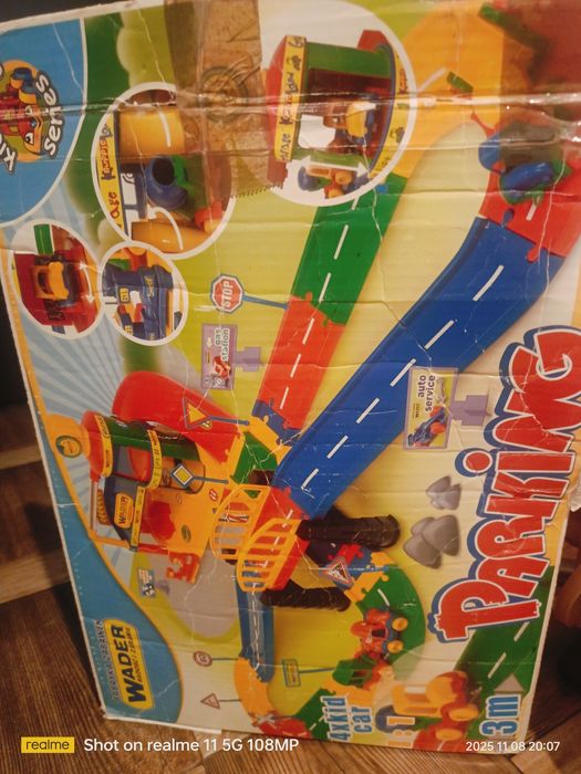 Garaż i ulica wader