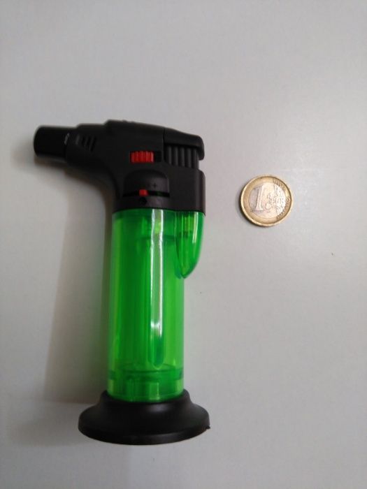 Pequeno macharico, tocha, isqueiro recarregável, queimador alimentar