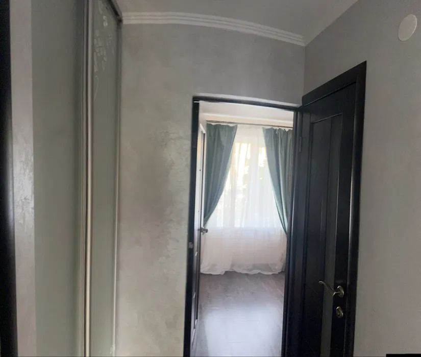 Продам 3-и кімнатну квартиру м. Мала Виска.