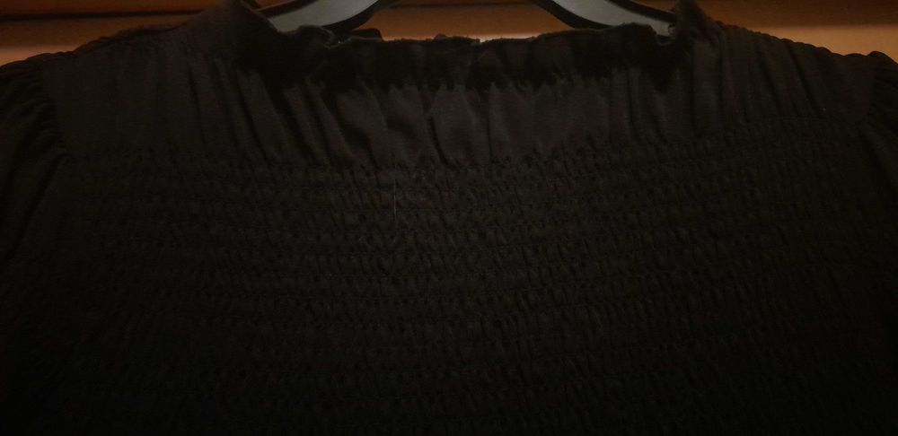 Czarna sukienka wieczorowa tanio oddam