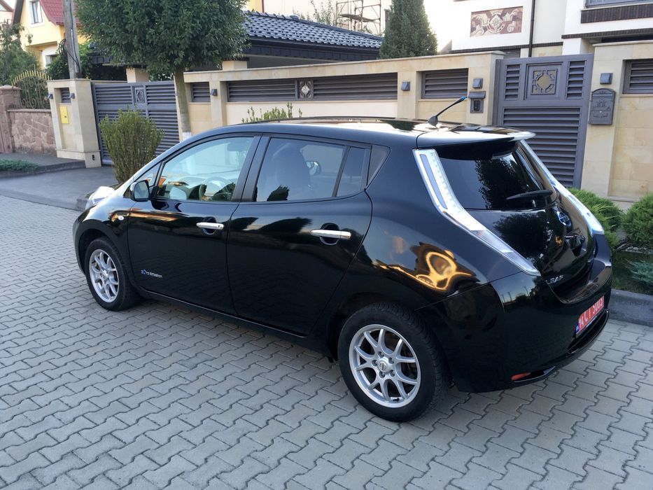 Nissan Leaf, ніссан ліф,нісанчик,електрокар,електроавтомобіль,електро
