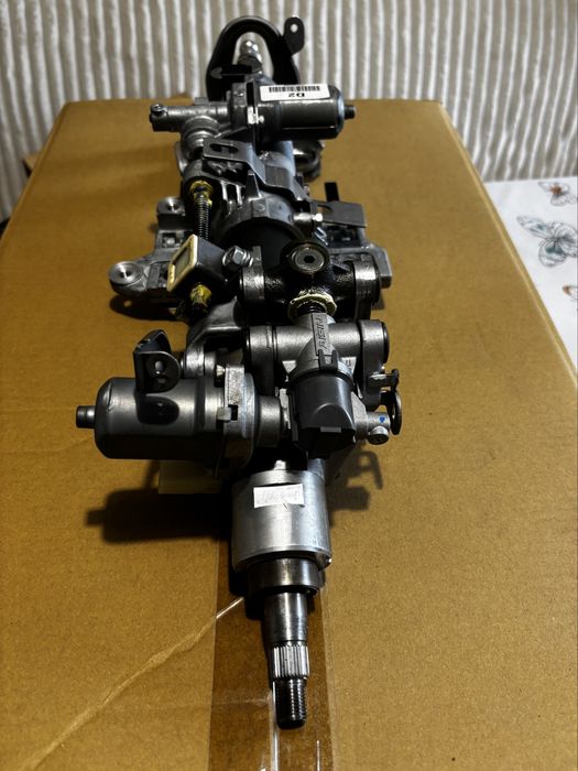 Продам Рульову колонку  Land Cruser 200 з електро приводом !!!