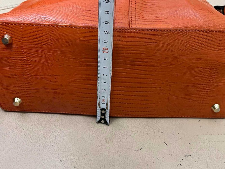 не велика помаранчева шкіряна сумка Modalu