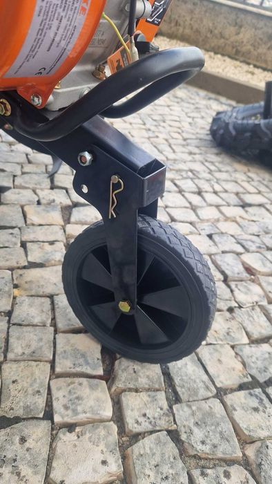 Motoenxada LIKE 212cc