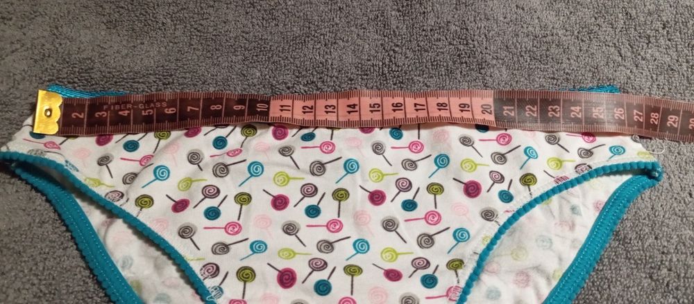 Majtki 6/7lat komplet